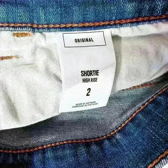 Express High Rise Shortie Jeweled Shorts with Frayed Bottom, Size 2 - Picture 4 of 9